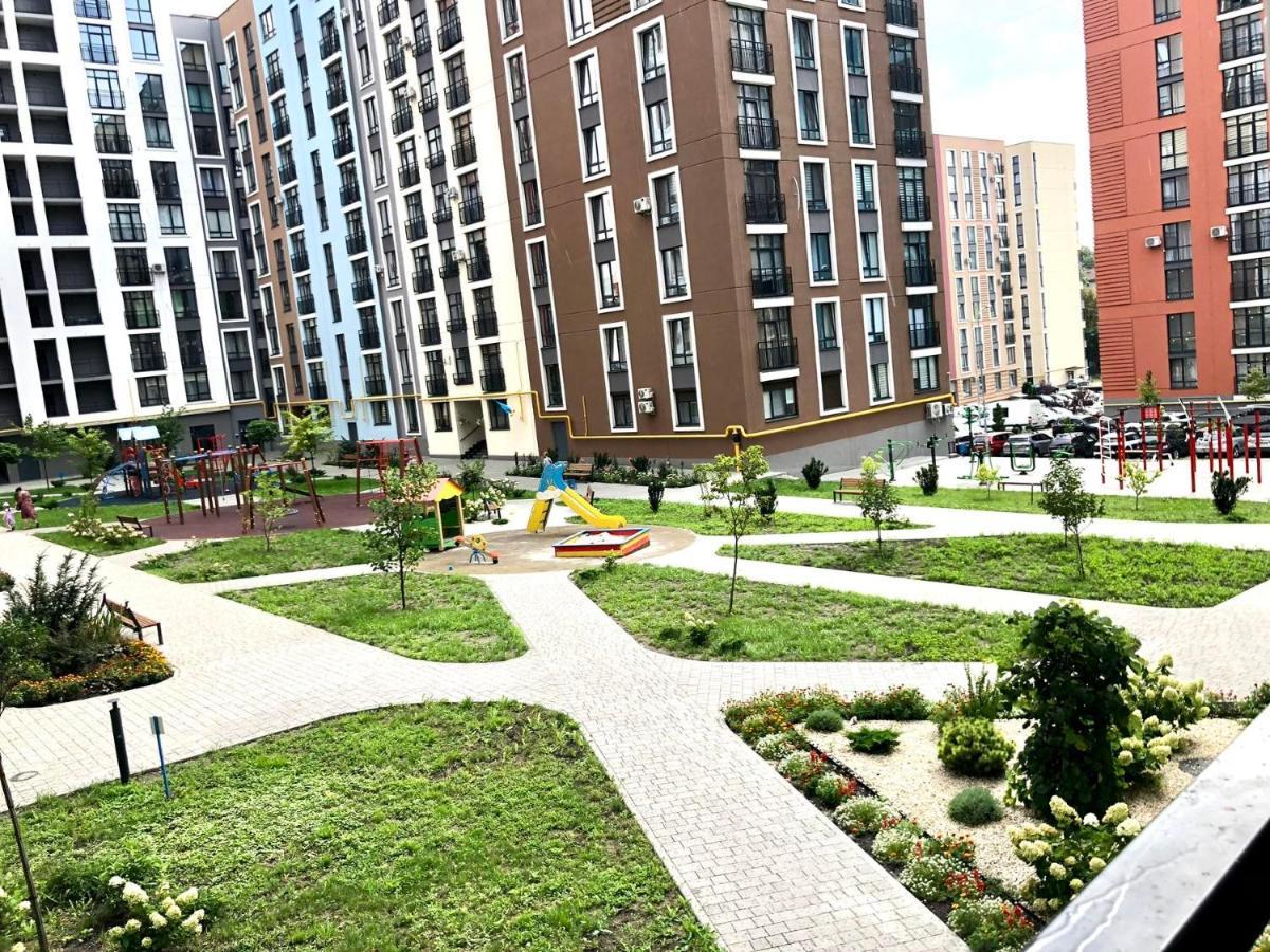 Osapart Hotel In A Complex Semycvit 2 Lvov Exteriér fotografie